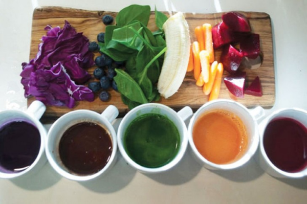 M&Agrave;U THỰC PHẨM